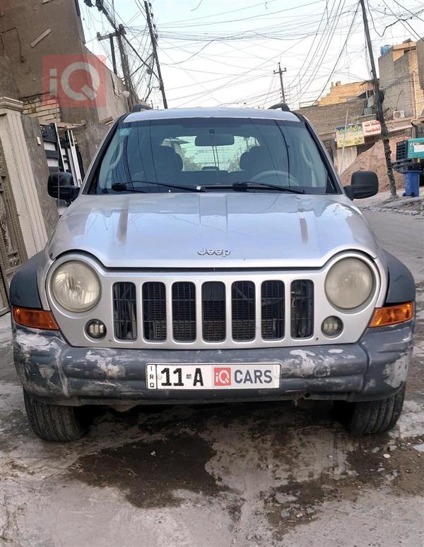 جیپ لیبێرتی 2007  بۆ فرۆشتن لە عێراق -  بەغداد